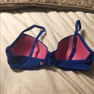 PINK Victoria's Secret Intimates & Sleepwear - Victoria secret T-Shirt bra size 36D PINK Victoria's Secret Intimates & Sleepwear - Victoria secret T-Shirt bra size 36D